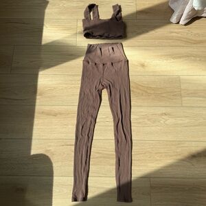 Daily Drills Ribbed Brown Set